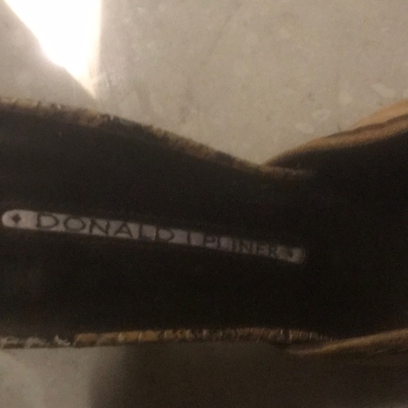 Shoes - Picture 4 of 4